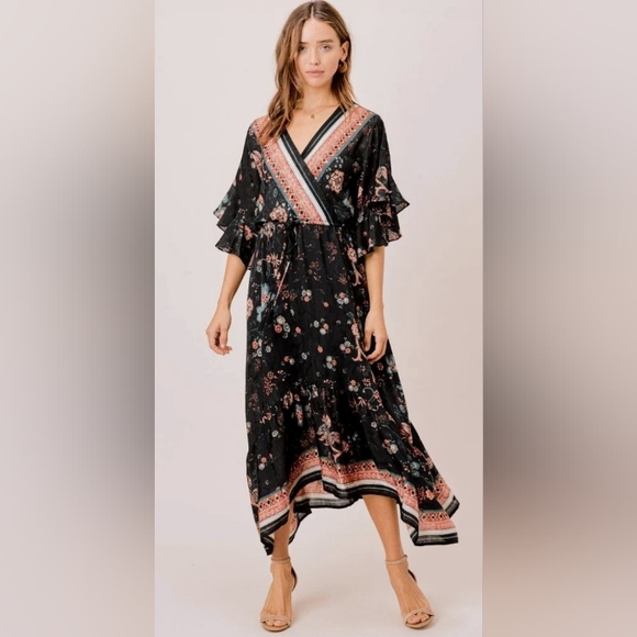 lovestitch | Dresses | Lovestitch Viola Maxi Dress | Poshmark